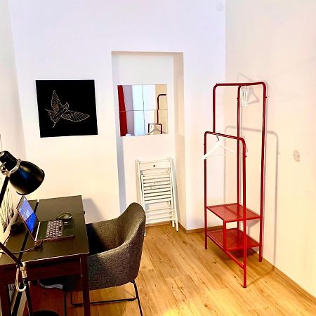 Urban City Retreat - By Nahuen Suites Graz Luaran gambar
