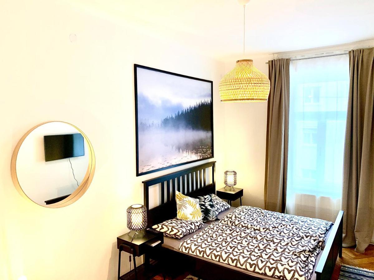 Urban City Retreat - By Nahuen Suites Graz Luaran gambar