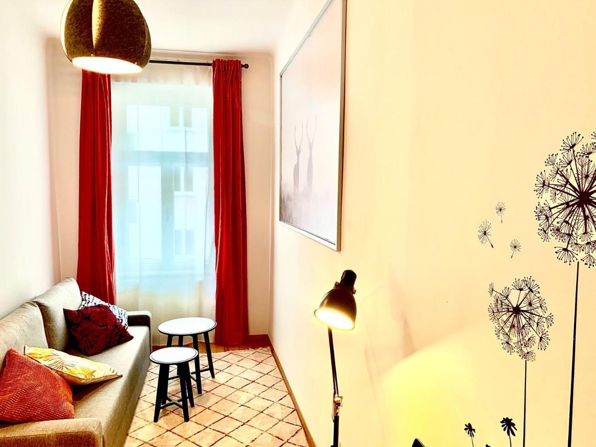 Urban City Retreat - By Nahuen Suites Graz Luaran gambar