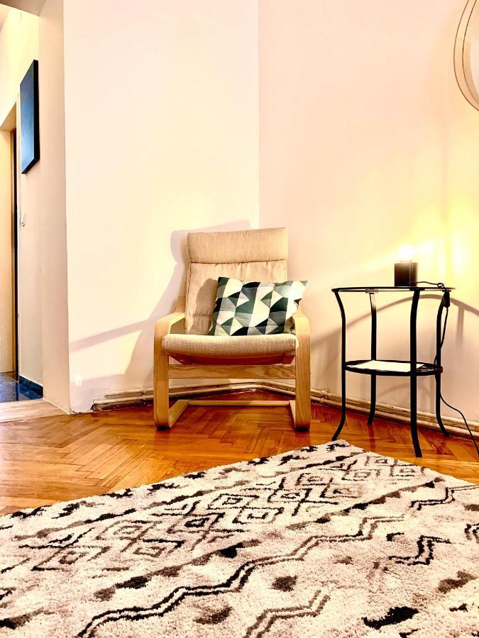 Urban City Retreat - By Nahuen Suites Graz Luaran gambar