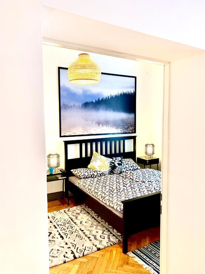 Urban City Retreat - By Nahuen Suites Graz Luaran gambar