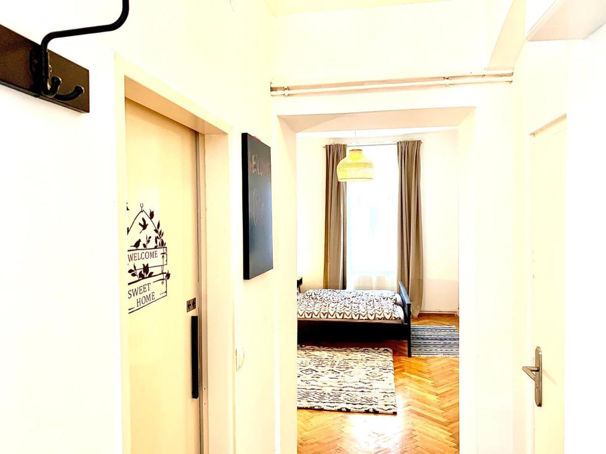 Urban City Retreat - By Nahuen Suites Graz Luaran gambar
